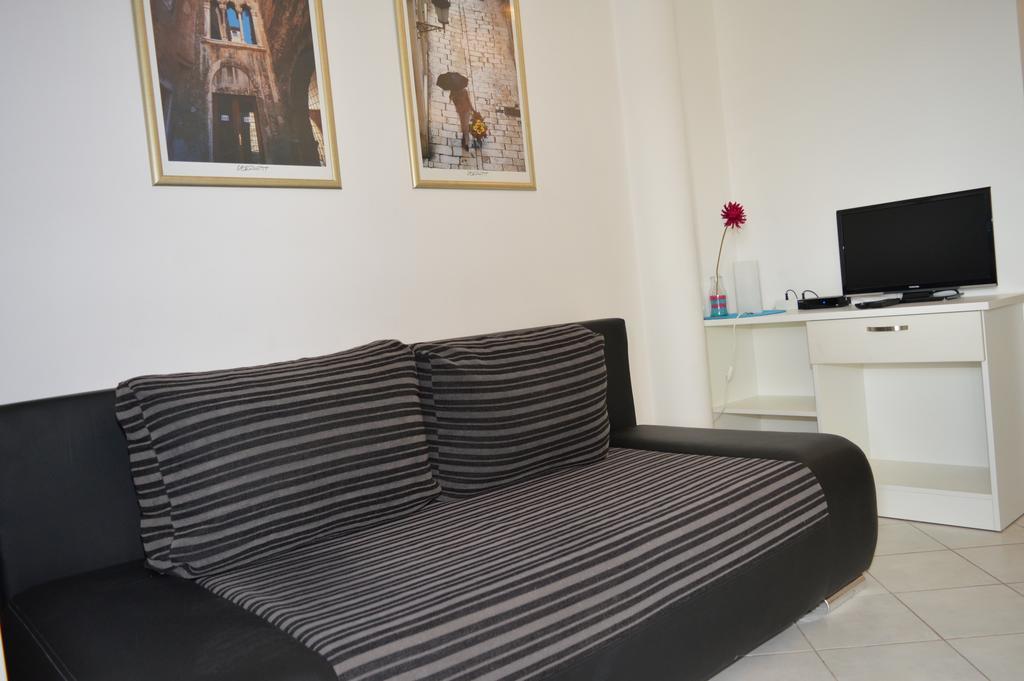 Permarinus Apartments Podstrana Zimmer foto