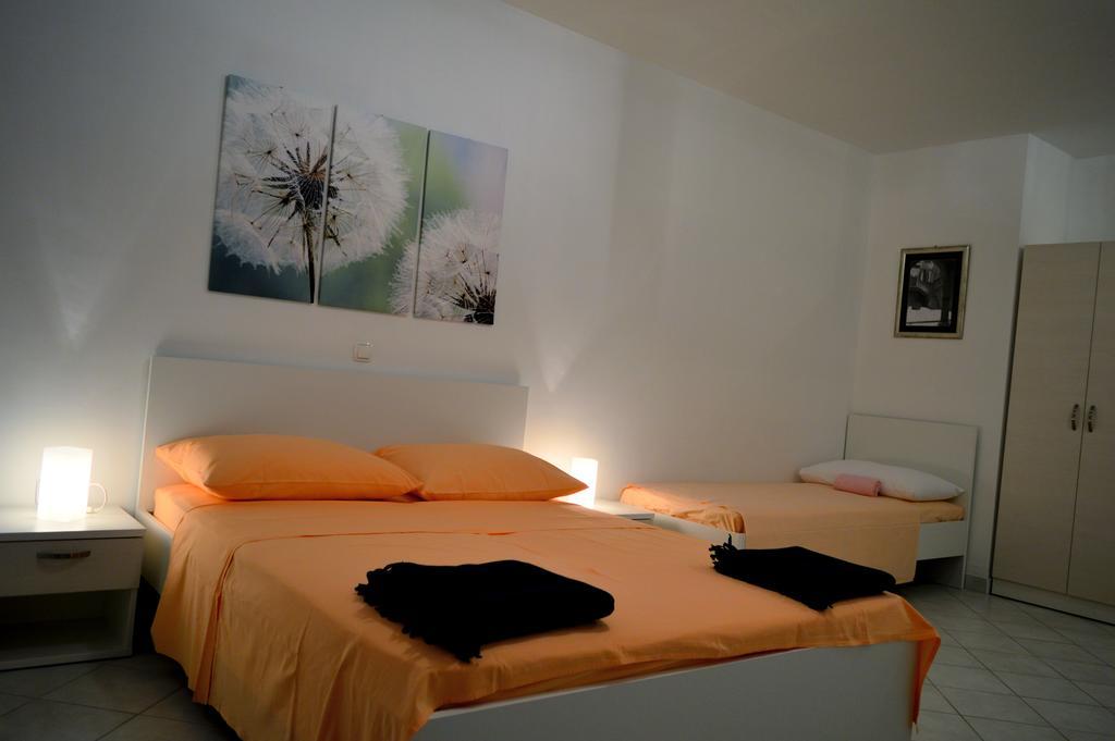 Permarinus Apartments Podstrana Zimmer foto